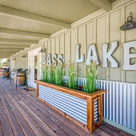 #3 Cottage Like Suite With Private Hot Tub Bass Lake Exterior photo
